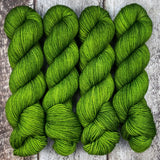 Dyed-to-Order // Feeling Grinchy