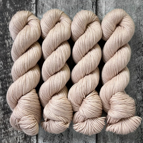 Whisper // Magnolia DK